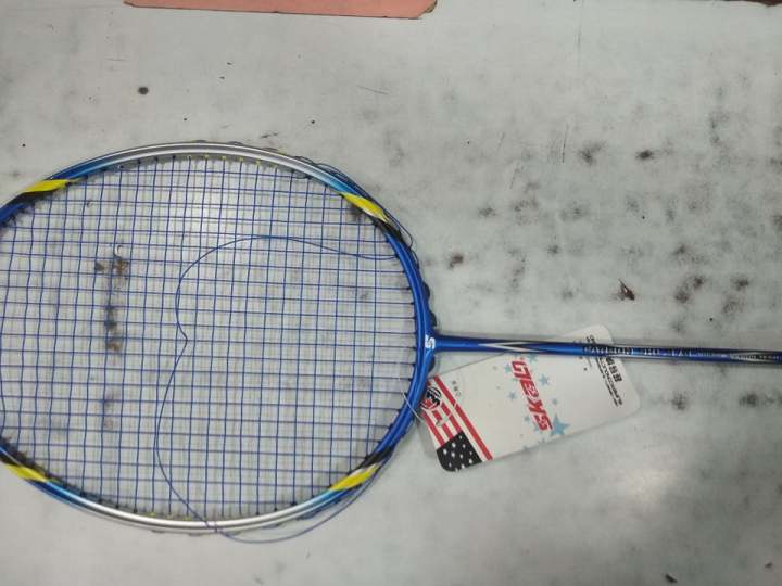 Y3%20Badminton%20Racket%20%E2%80%93%20Black%20-%20Image%203