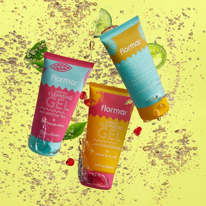 Cleansing%20Gel%20150ML:%20Normal%20&%20Dry%20Skin%20-%20Image%203