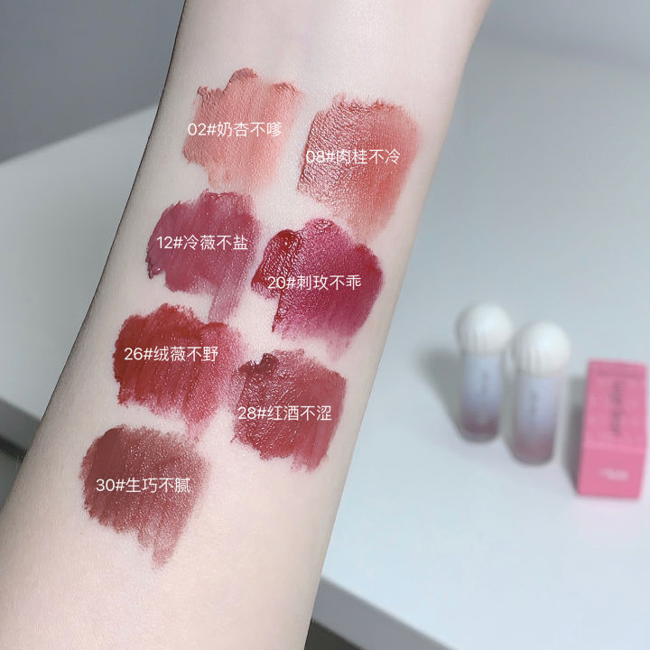 Gege%20Bear%20Velvet%20Dream%20Air%20Lip%20Lacquer%20Matte%20Finish%20Nourishing%20Moisturizing%20Nonstick%20Cup%20White%20Lip%20Gloss%20Lipstick%20-%20Image%206