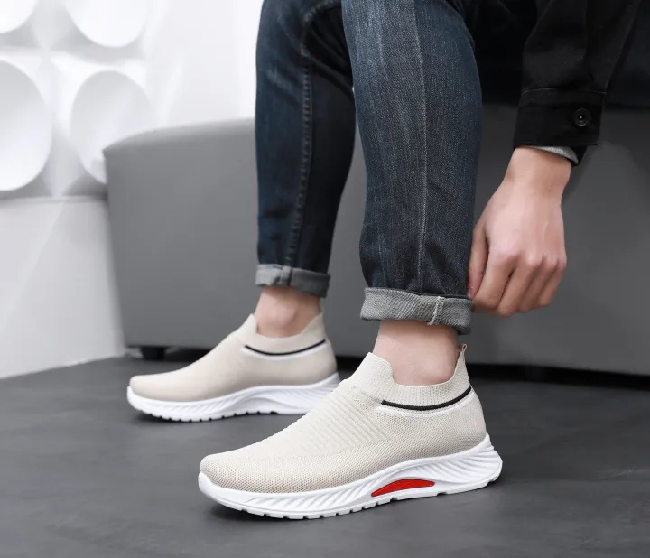 New%20summer%20men's%20shoes%20flying%20woven%20breathable%20socks%20shoes%20sports%20casual%20running%20shoes%20comfortable%20set%20foot%20slip-on%20men's%20cloth%20shoes%20-%20Image%208