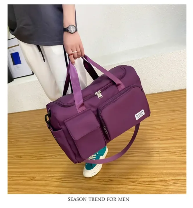 Fashionable%20Large%20Capacity%20Travel%20&%20Gym%20Bag%20-%20Image%208