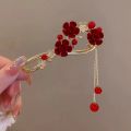 Trendy Ancient style plum blossom twist clip one-line clip female back of the head summer temperament hairpin exquisite high-end headdress hair accessories. 