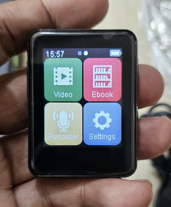 YP3%20Bluetooth%20MP3%20MP4%20Music%20Player%20Full%20Touch%20FM%20-%20Image%207