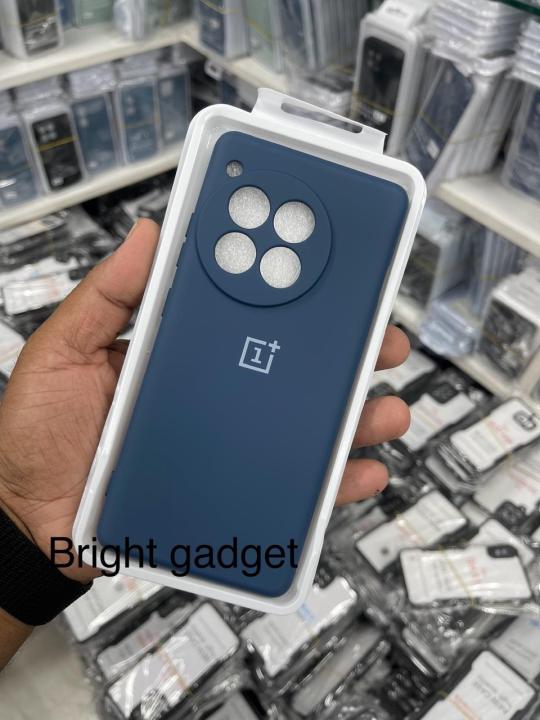 For%20OnePlus%2012%20Logo%20Liquid%20Silicone%20Soft%20Gel%20Rubber%20Shockproof%20Phone%20Case%20For%20OnePlus%2012%20Back%20Cover%20-%20Image%203