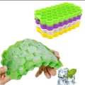 High Quality Silicone Ice Cube Tray with Cover Food Grade Small Kitchen Appliances Ice Makers.