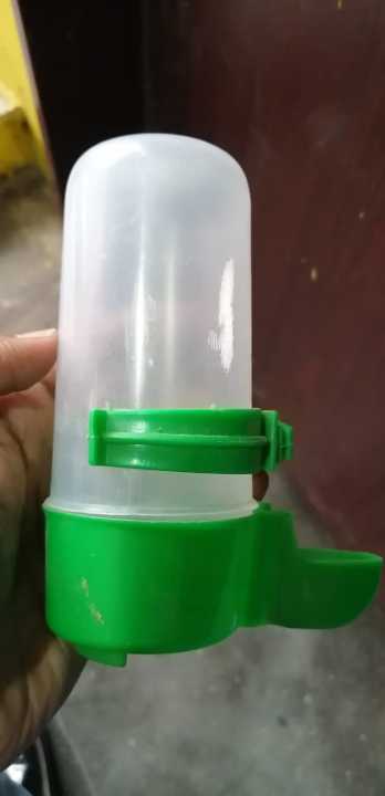 Water%20Pot%20For%20Birds-2Pcs/Birds%20Standing%20Water%20Filter/Food%20Pot-100Ml%20-%20Image%203