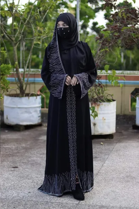 Dubai%20Cherry%20Fabric%20Rongdhanu%20One%20Button%20Abaya%20Borka:%20Modish%20Design%20without%20Hijab%20-%20Dubai%20Cherry%20Fabric%20Borka%20Gown%20for%20Women's%20Fashionable%20Look%20-%20Image%202