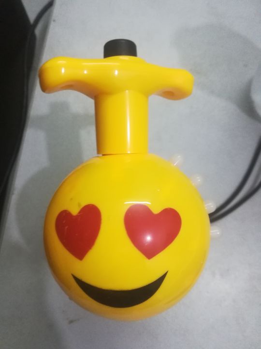 Emoji%20Musical%20Lighting%20Tops%20For%20Boys%20&%20Girls%20-%20Image%204