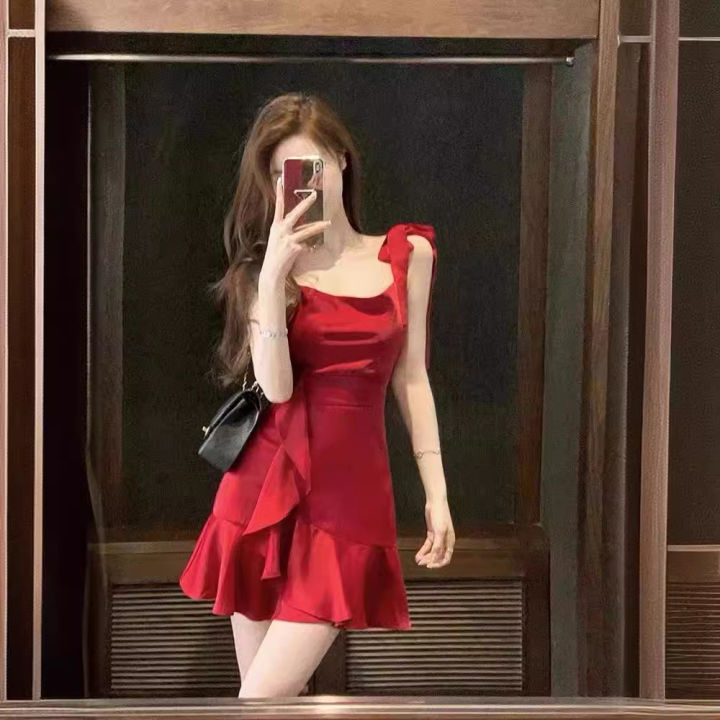 Pure%20desire%20style%20spicy%20girl%20red%20camisole%20dress%20for%20women's%20summer%20new%20design,%20with%20sense%20of%20niche%20temperament%20and%20a%20slimming%20waist.%20Short%20skirt%20-%20Image%203