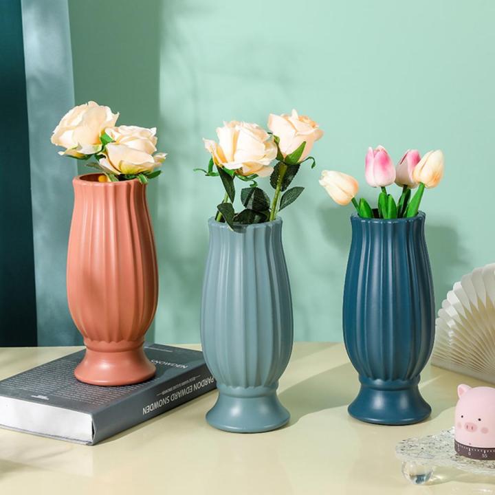 Flower Vase Unbreakable Exquisite Smooth Touch Streamlined Solid Color Dried Flower Arrangement Plastic Vase for Living Room