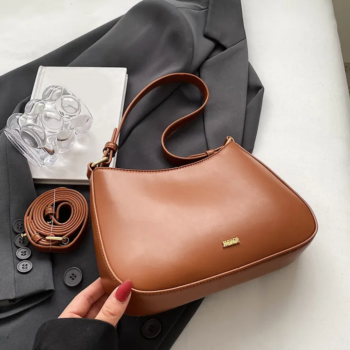 Large%20Capacity%20Tote%20Bag%20for%20Women's%20New%20Trendy%20Shoulder%20Bag%20Simple%20and%20Versatile%20Commuter%20Bag%20Fashion%20Trendy%20Crossbody%20Sling%20Bag%20-%20Image%207