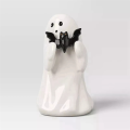 Halloween Resin Ghost Holding Pumpkin and Bat Garden Statue Ornaments Scene Decoration Multi-Scene Resin Crafts. 