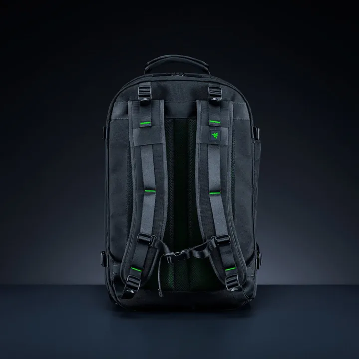 RAZER%20Rogue%2017"%20Backpack%20V3%20Compact%20Travel%20Backpack%20with%2017"%20Lap-top%20Compartment%20Water%20Resistant%20Anti-Wrinkle%20Polyester%20Exterior%20Bag%20-%20Image%204