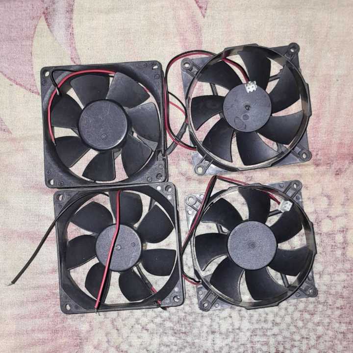 Cooling%20Fan%20gole%20and%20square%203"Inch%2012V%20Cooling%20Fan%203"%20Inch%2012V%2080%C3%9780%C3%9725%20mm%20Heatsink%20Coolar%20Cooling%20Fan%20Radiator%20Heat%20Dissipation%20Fan%20With%202%20Wire%20Cable,%204%20ps%20fan%20-%20Image%203