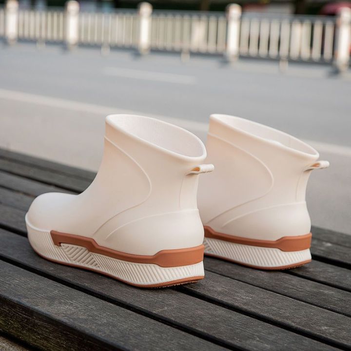 Korean%20Style%20Rubber%20Shoes%20Fashion%20Water%20Boots%20Thick%20High-End%20Rain%20Boots%20Rain%20Boots%20Waterproof%20Shoes%20Girls%20Good-looking%20Internet%20CelebrityinsPersonality%20-%20Image%205