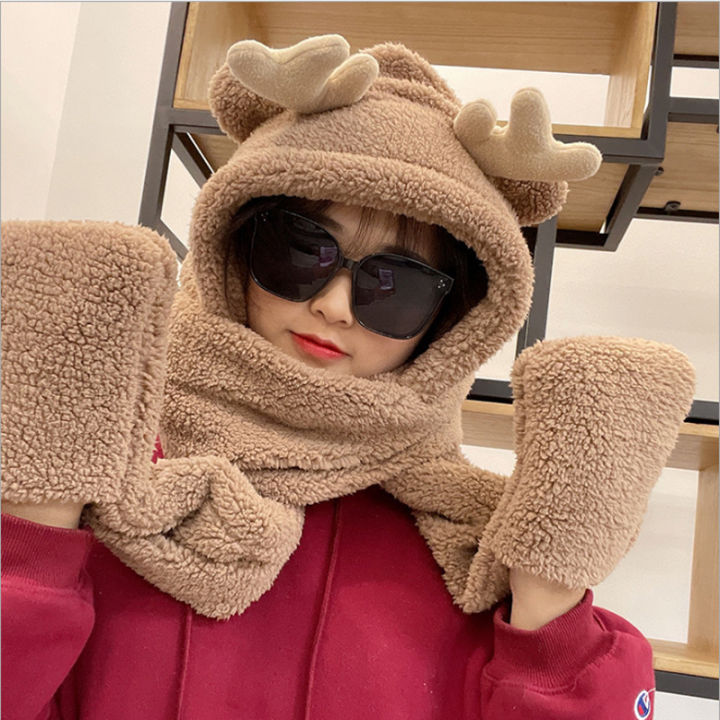 Spot%20Christmas%20hat%20Jennie%20with%20cute%20bear,%20antler%20hat,%20scarf,%20gloves,%20lambswool%20warm%20three-piece%20set%20-%20Image%202