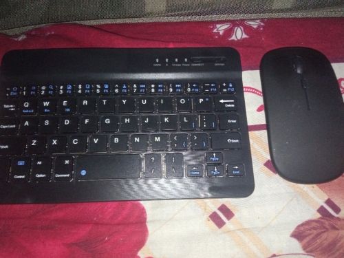 7%20inch%20For%20Coumpter%20Bluetooth%20and%202.4g%20dongle%20Wireless%20connect%20Keyboard%20Mouse%20For%20Android%20IOS%20Windows%20Phone%20Tablet%20Mice%20&%20Keyboard%20Combos%20-%20Image%207