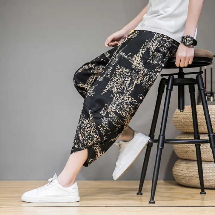 Men%20Pants%20Men's%20Wide%20Crotch%20Harem%20Pants%20Loose%20Large%20Cropped%20Trousers%20Wide-legged%20Bloomers%20Korean%20Style%20Printed%20Baggy%20Streetwear%20-%20Image%203