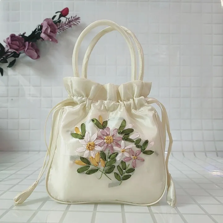 Portable%20Top-Handle%20Bags%20Women%20Flower%20Embroidered%20Silk%20Mini%20Potli%20Bag%20Chinese%20Style%20Females%20Handbags%20Retro%20Drawstring%20Shopping%20Handbag%20-%20Image%202