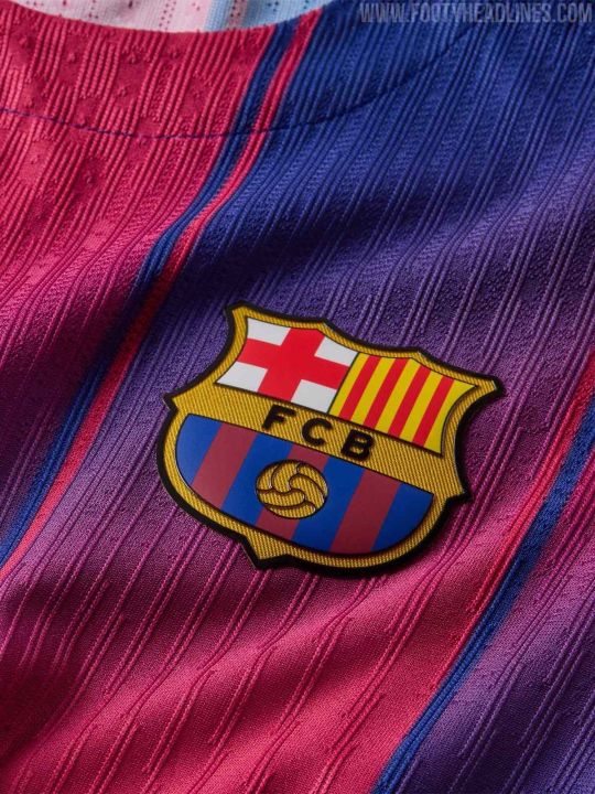 Barcelona%20Jersey%202025/2026%20-%20Thai%20Premium%20Football%20Jersey%20for%20Men%20-%20FC%20Barcelona%20Home%20Kit%20-%20Half%20Sleeve%20-%20Dri-Fit%20Sports%20T-Shirt%20-%20Image%206