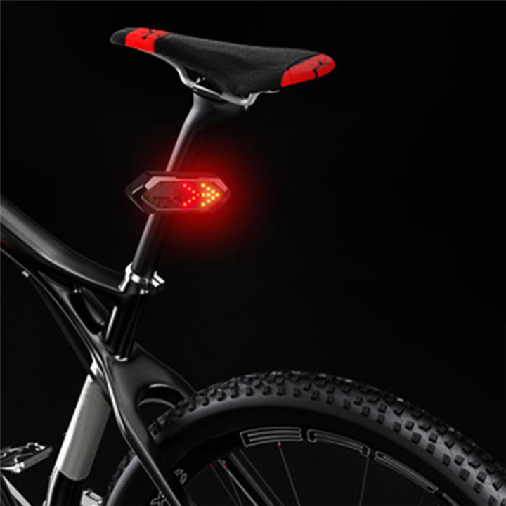 2Piece%20Bike%20Taillight%20Horn%20USB%20Rechargeable%20Remote%20Control%20Turn%20Signal%20Bike%20Tail%20Light%20with%20Turn%20Signals%20-%20Image%204