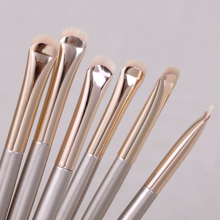 Makeup%20Brushes%20-%20Ultra%20Thin%20Precision,%20Soft%20Fibers%20-%20For%20Eyes,%20Eyebrow,%20Eye%20Shadows,%20Eyeliner%20-%20Eyeliner%20Brush%20-%20Make%20Up%20Brush,%20Cosmetics%20Tools%20-%20Image%207