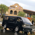 1:32 Toyota Hiace Van Diecasts Alloy Car Luxurious Simulation Toy Vehicles Metal Car 6 Doors Open Model Car Sound Light Toys For Gift. 