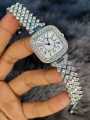 Fashionable Women's Quartz Wristwatch - round Dial - Stainless Steel Strap - Water Resistant - 3ATM - Analog Display. 