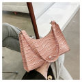 Armpit small square bag women's 2023 summer new trendy fashion popular France texture stone pattern shoulder bag wholesale.