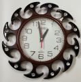 BAEUTYFULL STYLISH WALL CLOCK. 