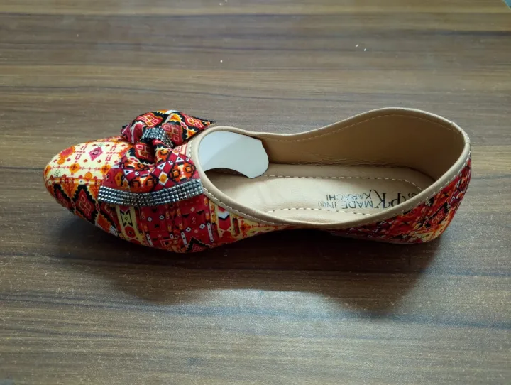 Girls%20exclusive%20Eid%20collection%20nagra%20shoesGirls%20exclusive%20Eid%20collection%20-%20Image%203