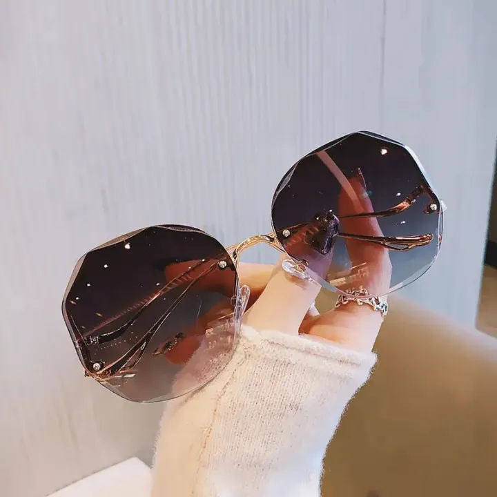 Sunglasses%20Women%202022%20Fashion%20Tea%20Gradient%20Ocean%20Water%20Cut%20Trimmed%20Lens%20Metal%20Curved%20Temples%20Sun%20Glasses%20Cycling%20Female%20UV400%20-%20Image%204