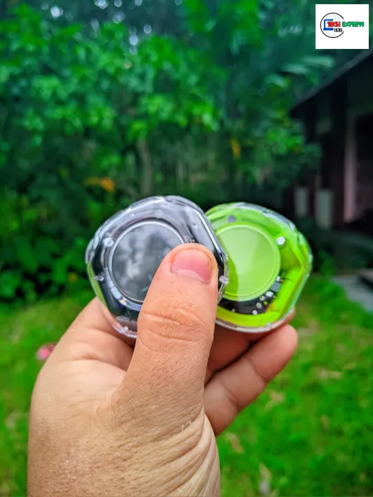 Ultrapod%20Pro%20True%20Wireless%20Earbuds%20with%20Display%20Transparent%20Design,%20Bluetooth%205.3%20Waterproof%20-%20Image%204