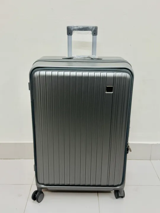Modern%20Gunmetal%20Grey%20Hard-Shell%20Carry-On%20Luggage%20-%20Durable%20Ribbed%20ABS%20Spinner%20Suitcase%20with%20Telescopic%20Handle%20-%20Image%203