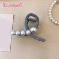 Vintage Hair Claw Clasp Stylish Faux Pearl Hair Claw with Cross Hollow Out Design Strong Grip Anti-slip Hair Styling Tool for Women.