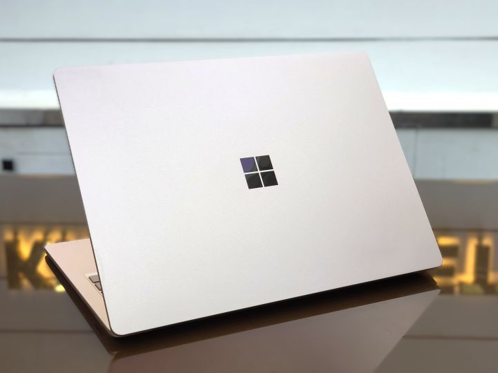 Microsoft Surface Laptop 3 - 13.5" Core i7-1065G7 512/16 13.5" (2256x1504) G.Touch