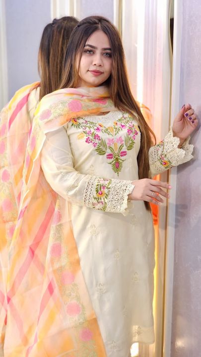 New%20Fashionable%20Women%20and%20girls%20Readymade%20V%20I%20P%20Cotton%20Three%20Piece%20Collection%20-%20Image%203