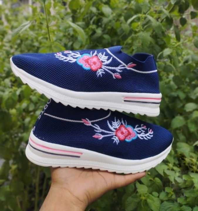 Winter%20Stylish%20Comfortable%20Shoes%20Women%20-%20Image%203