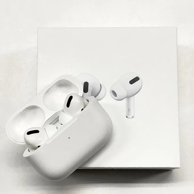 Special%20AirPods%20Pro%202nd%20Generation%20TWS%20Edition%20With%20High%20Base%20&%20Long%20Battery%20Wireless%20Bluetooth%20Earbuds%20-%20Image%205