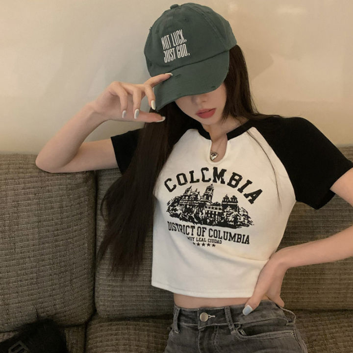 2024%20New%20Sweet%20and%20Spicy%20American%20Retro%20Design%20Short%20Student%20Top%20Trendy%20Hot%20Girl%20V%20Collar%20Short%20Sleeve%20T%20Women's%20Summer%20T-shirt%20-%20Image%204