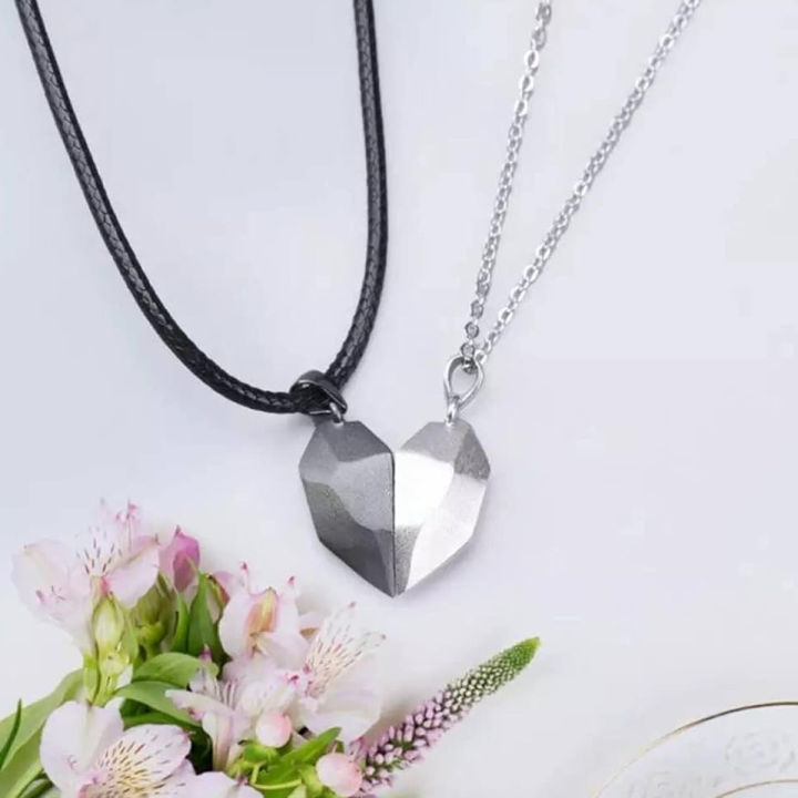 1%20Pair%20Magnetic%20Couple%20Cord%20%20Necklaces%20Set%20with%20Heart%20Pendants%20for%20Men%20and%20Women%20-%20Image%202