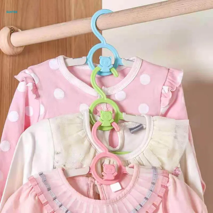 5%20Pieces%20Kids%20Clothes%20Hangers%20Space%20Saving%20Laundry%20Infant%20Pant%20Hanger%20Windproof%20Extendable%20Baby%20Hangers%20for%20Closet%20Baby%20Boys%20Girls%20Toddlers%20-%20Image%202
