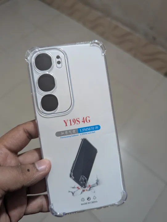 Vivo%20Y19s%204G%20Premium%20Silicone%20Case%20Crystal%20Clear%20Soft%20TPU%20Ultra-Thin%20Transparent%20Flexible%20Protective%20Mobile%20Phone%20Back%20Cover%20-%20Image%202