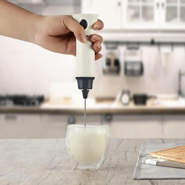 Rechargeable%20Handheld%20Electric%20Coffee%20Mixer%20and%20Milk%20Frother%20-%20Image%205