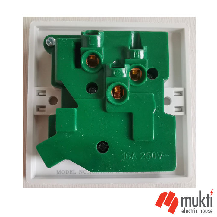 T&G%20GREEN%2016A%206%20Pin%20with%20Type%20I,%202%20Pin%20and%203%20Pin%20Multi%20Combined%20Function%20Universal%20Socket%20with%20Switch%206Pin%20-%20Image%202