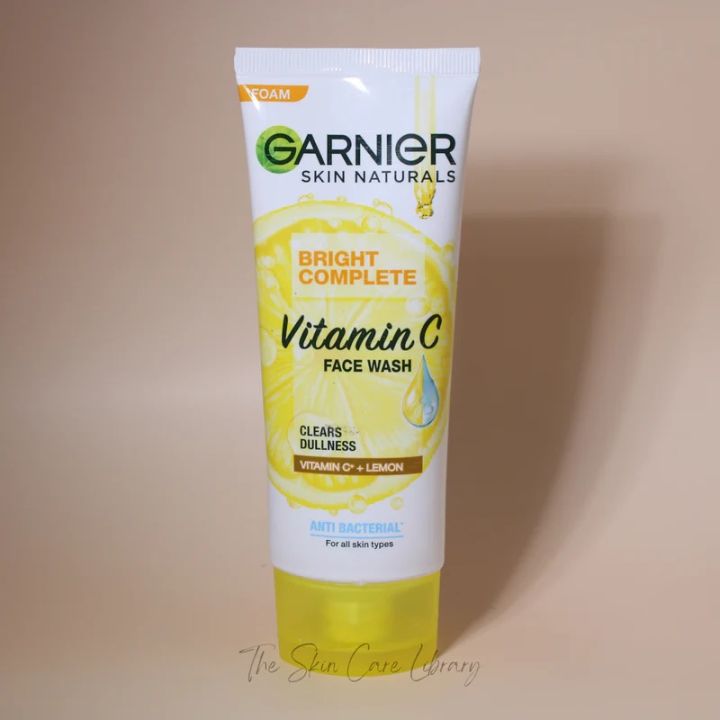 100 ml Skin care Garnier Bright Complete Vitamin C face wash Indian product used for male/female