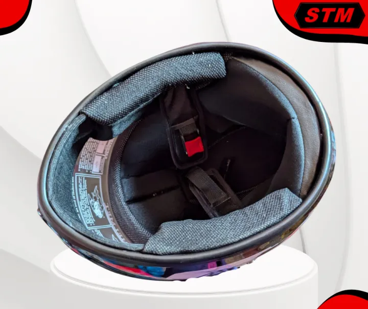 STM%20Stylish%20Full%20Face%20Motorcycle%20Helmet%20with%20Retro%20Graphic%20Design%20-%20L%20Size%20-%20Image%208