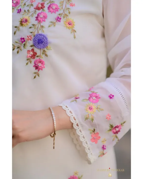 New%20Gorgeous%20Stylish%20and%20Fashionable%20Latest%20Premium%20Luxury%20New%20Indian%20Design%20Four%20Piece%20Stitched%20Four%20Piece%20Dress%20for%20Women%20-%20Image%205