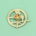 Cross-border hot Hunger games Mockingjay pin pins in stock. 