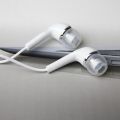 Earphones Headsets in-ear 3.5mm Wired Mic/Volume Control For Galaxy S4. 